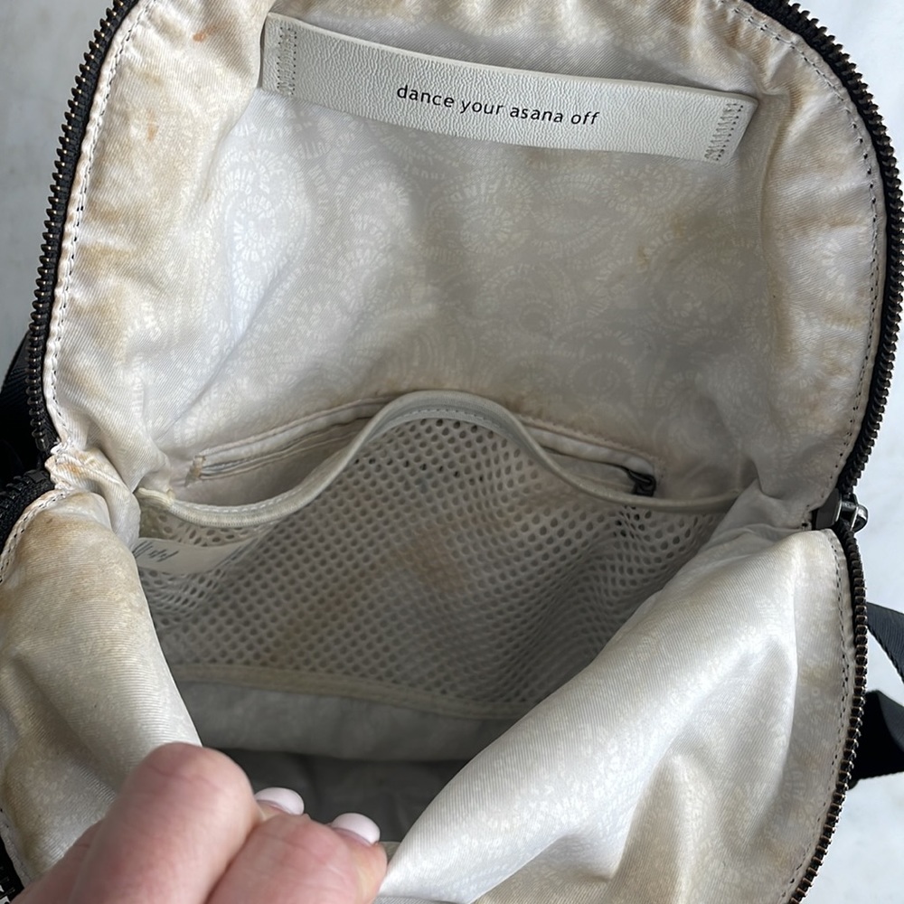 Lululemon Festival Bag - Picture 5 of 5